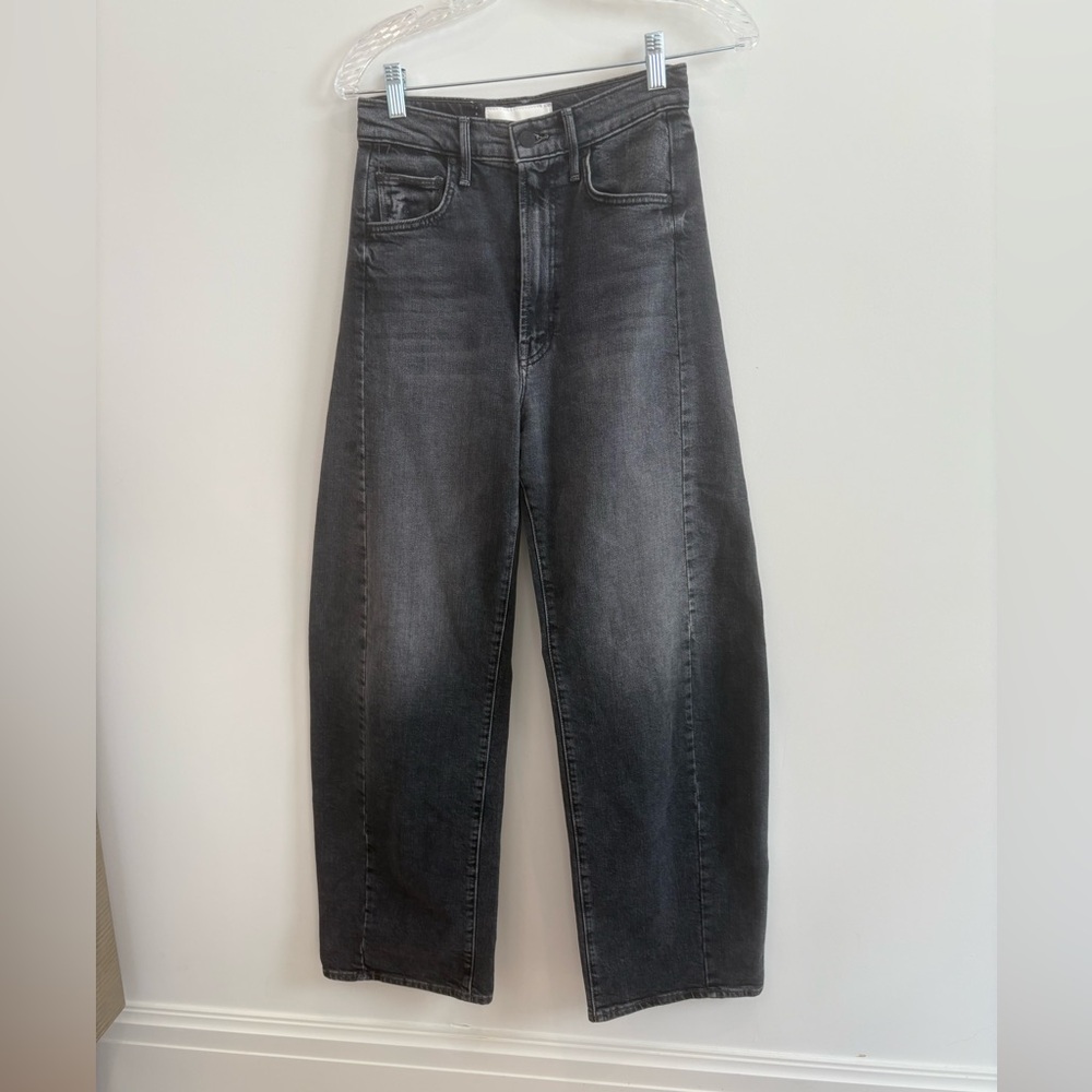 Stylish Black Wide-Leg Mother The Full Pipe barrel Jeans. 28” inseam